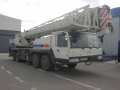 Truck cranes