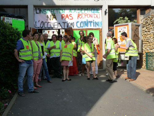 Occupation élémentaire Pasteur Villejuif 27 juin 2011u