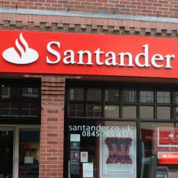 Santander worst for bank service and First Direct best &mdash; again