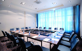 Скидки 30% на аренду конференц-залов.