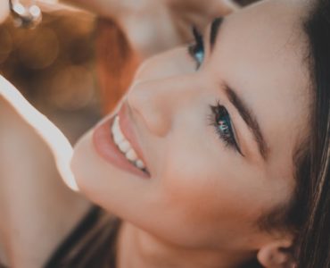 Консилер: для чего нужен и какой выбрать?