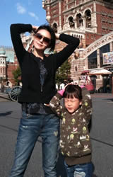 熟女大S徐若瑄超级“火辣夏日减龄穿衣术”