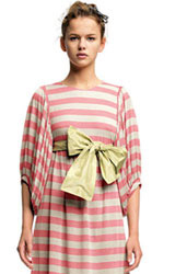 华伦天奴女装最新LOOK 优雅范