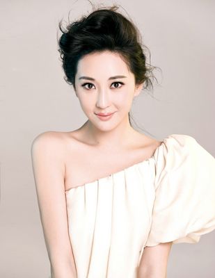  严宽女友杜晓婷疑似怀孕敏感说护肤 